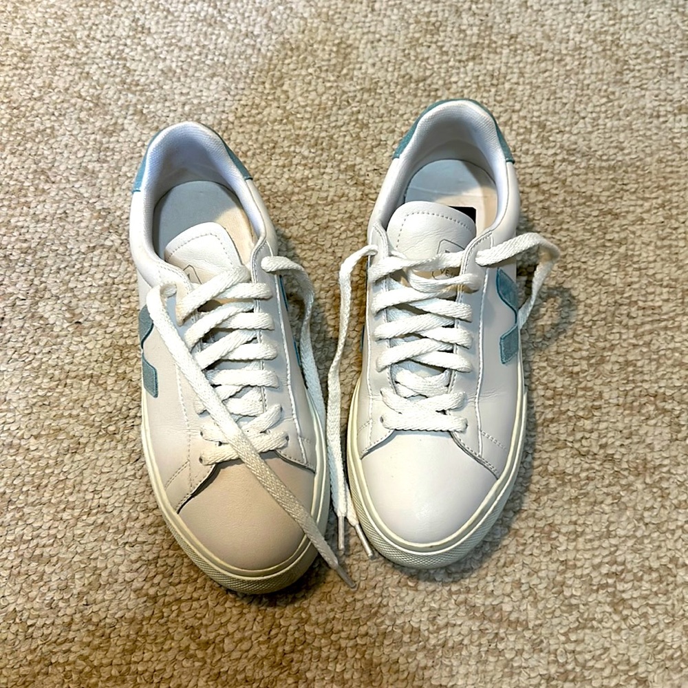 Veja Sneakers white leather with slate trim. Euro 39